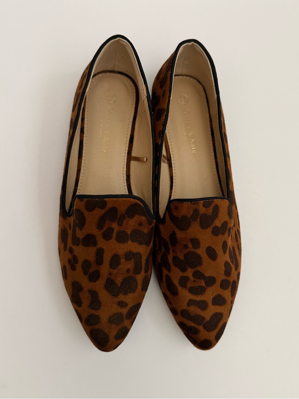 Olivia & Kate Leopard Print Pointed Toe Loafers Flats Size 8